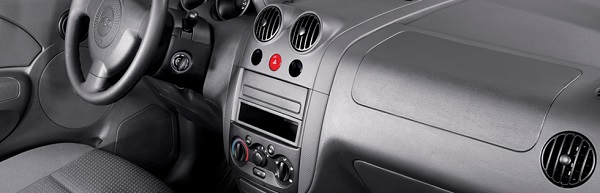 Chevrolet Aveo Family interior