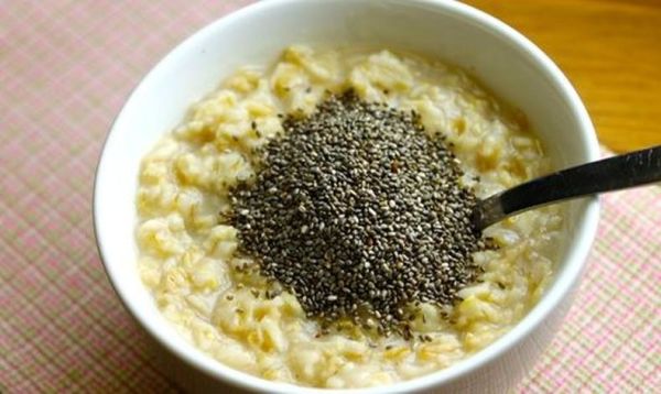 Desayuno de avena y chía para un vientre plano