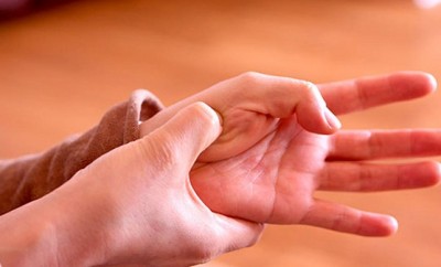Acupresión para aliviar el estrés y ansiedad