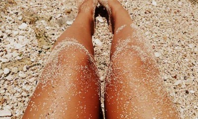 Cómo hacer un exfoliante con arena de la playa