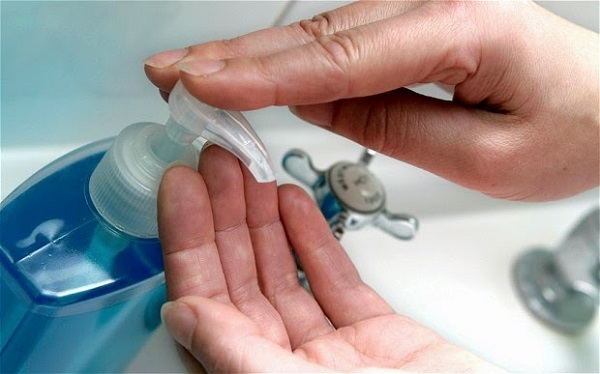 cómo hacer un gel antibacterial casero