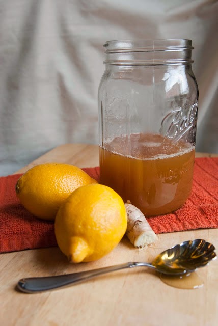 Cómo preparar té de limón para adelgazar