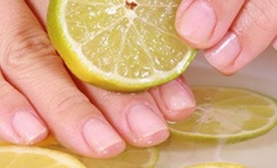 Uñas fuertes con limón