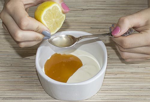 Mascarilla natural para un rostro de porcelana