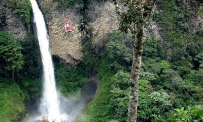 Cascada manto de la novia Baños