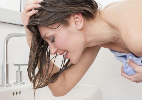 cómo hacer un shampoo para cabello graso