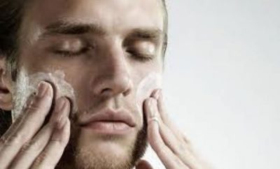 Mascarilla casera para hombres