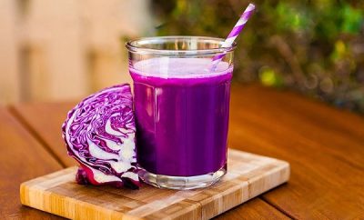 Jugo de col morada para limpiar los riñones