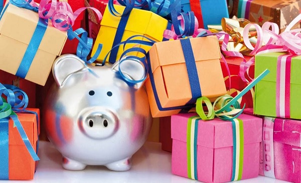 Ahorrar dinero en navidad, adornos navideños, navidad