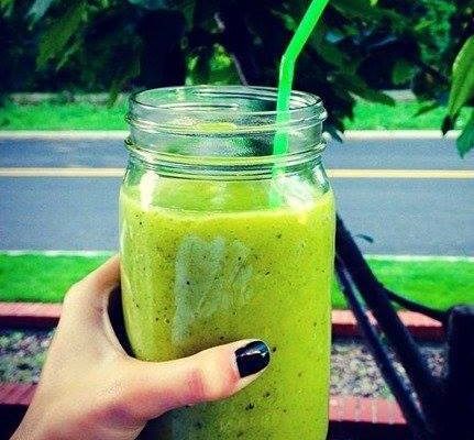 jugo verde de las famosas